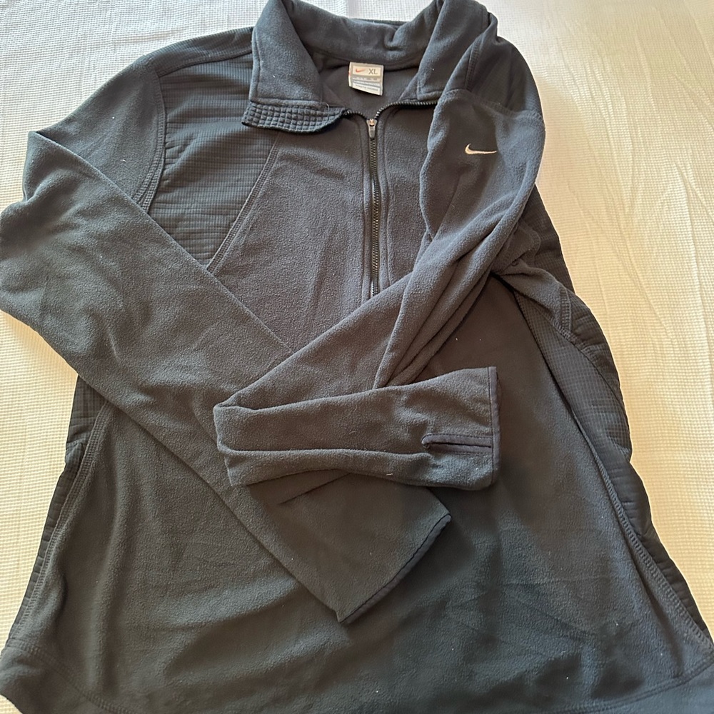Nike pullover
